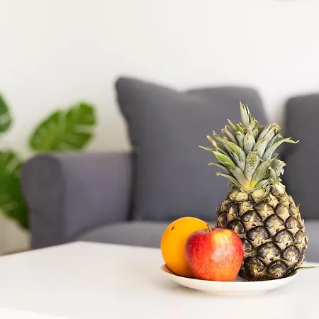 Friendly Place To Be * Πλάγια ντε λας Αμέρικας